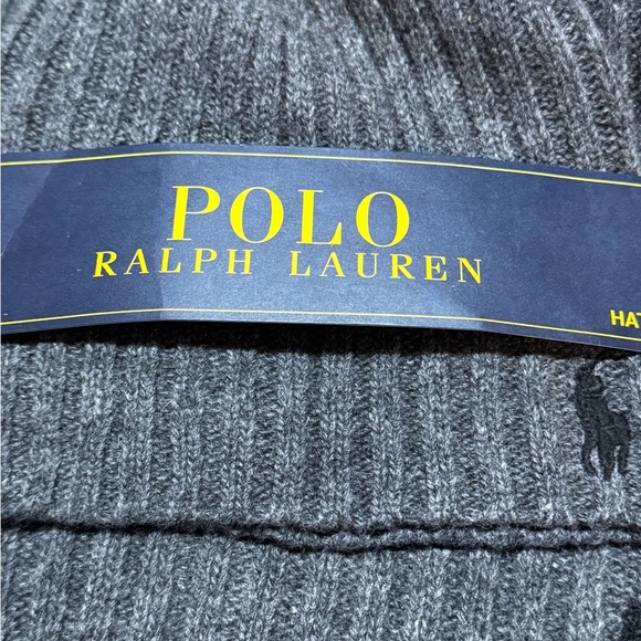 Polo by Ralph Lauren Gray Knit Hat and Scarf Set - Picture 6 of 7